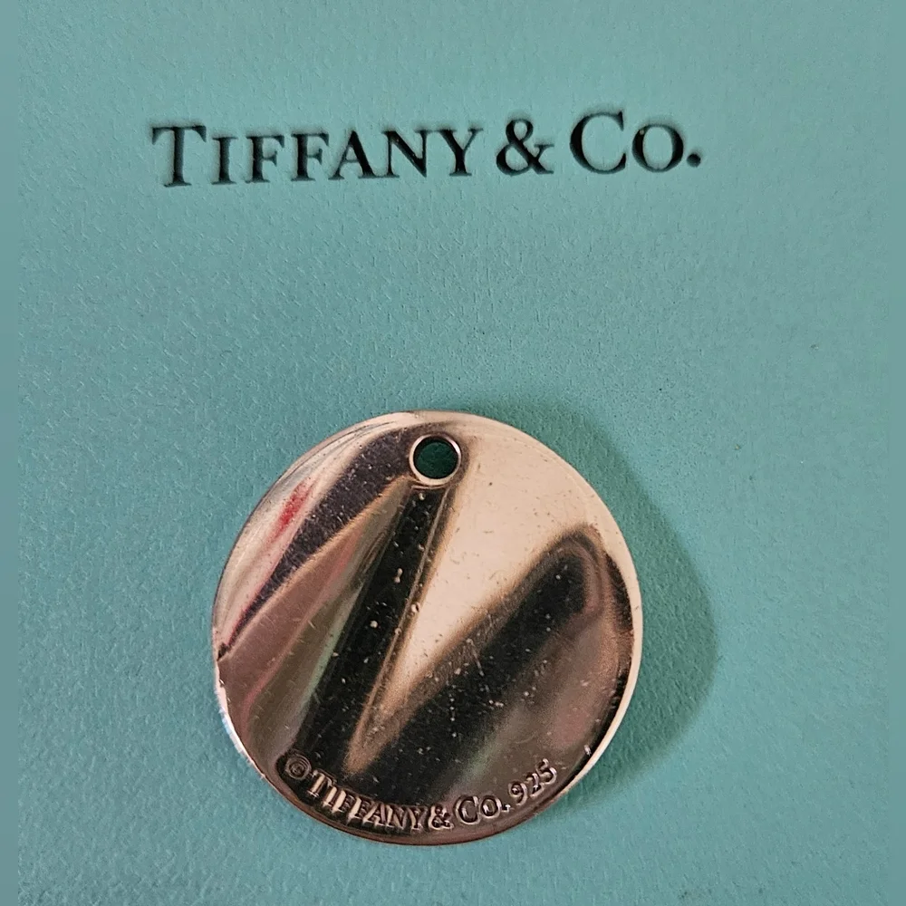 Tiffany & Co. New York 727 Fifth Ave Sterling Silver Notes Collection Pendant - Picture 3 of 4